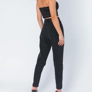 🔥Hot Pick🔥 Princess Polly distressed black twerk jeans. FITS SMALL waist 34 in